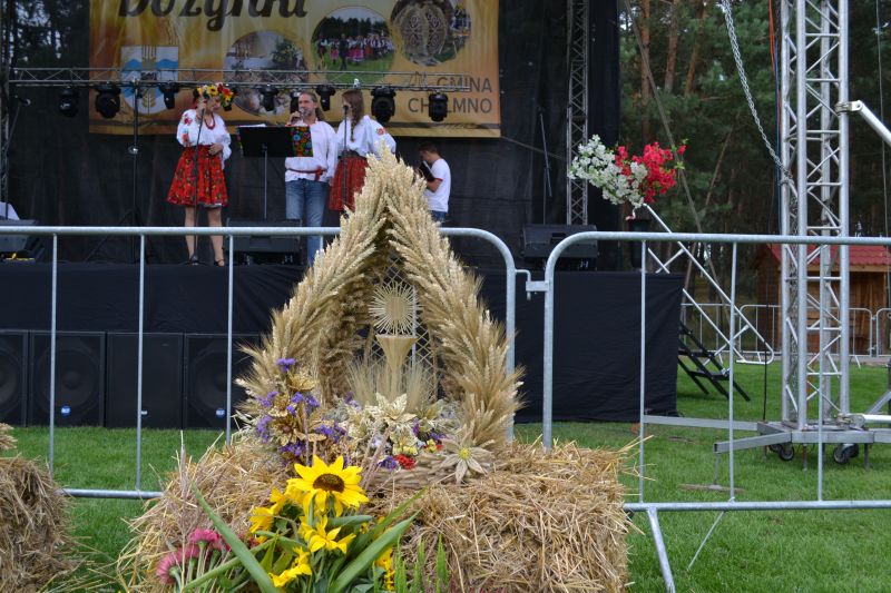 wieniec dożynkowy sołectwa Górne Wymiary